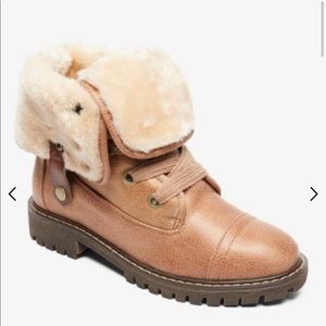 Roxy boots, worn less than 5 times